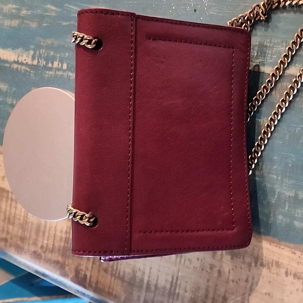 Maxwell Chain Crossbody - Picture 4 of 13